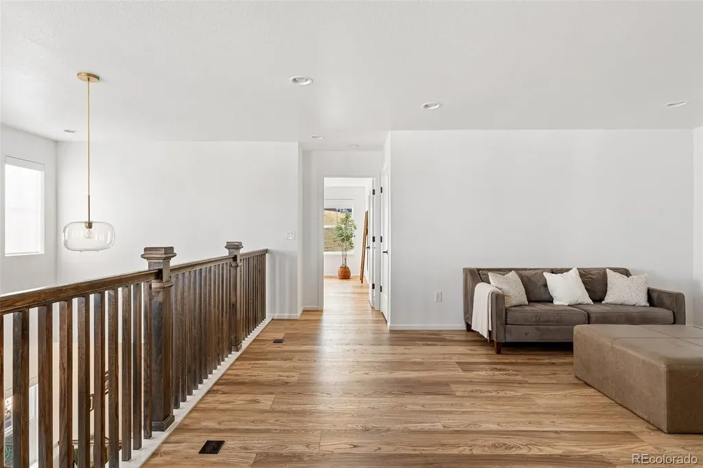 7281 S Vandriver Way Aurora CO 80016
