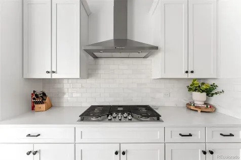 7281 S Vandriver Way Aurora CO 80016