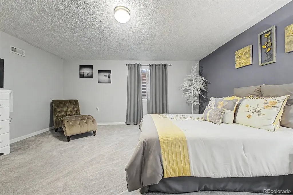 5868 W Asbury Place Lakewood CO 80227
