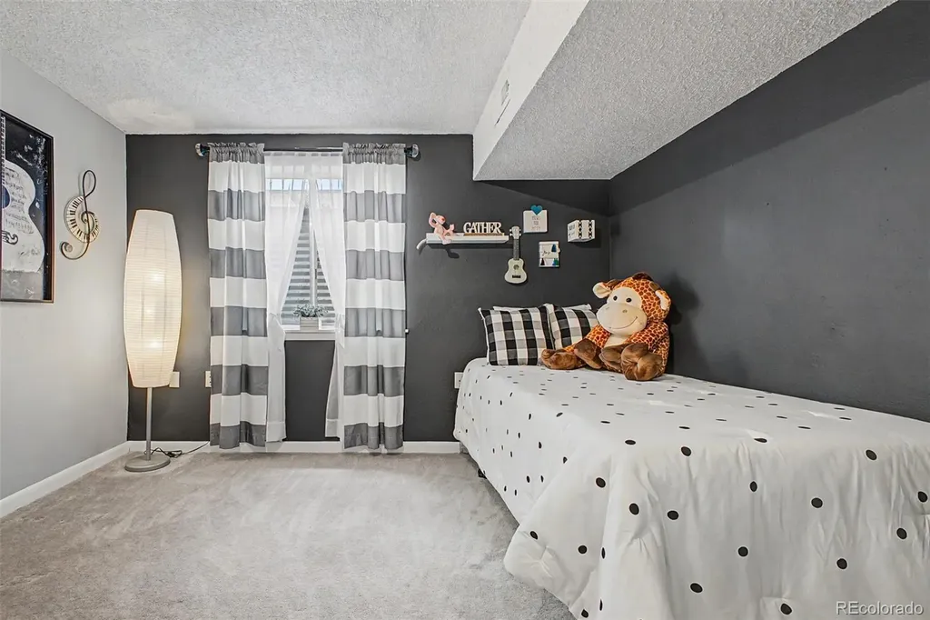 5868 W Asbury Place Lakewood CO 80227