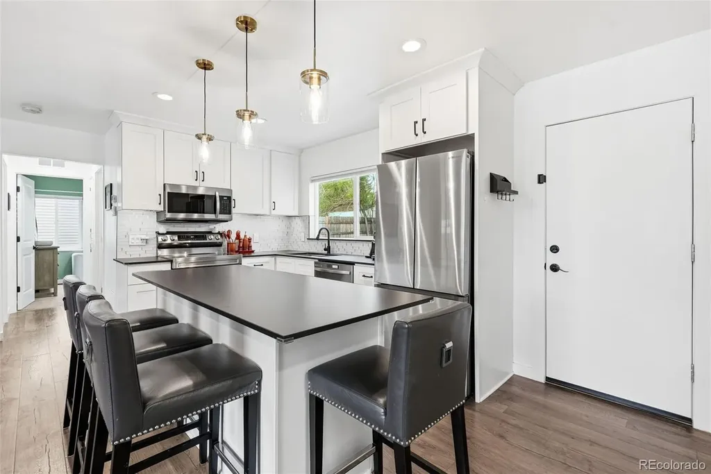 2815 S Glencoe Street Denver CO 80222