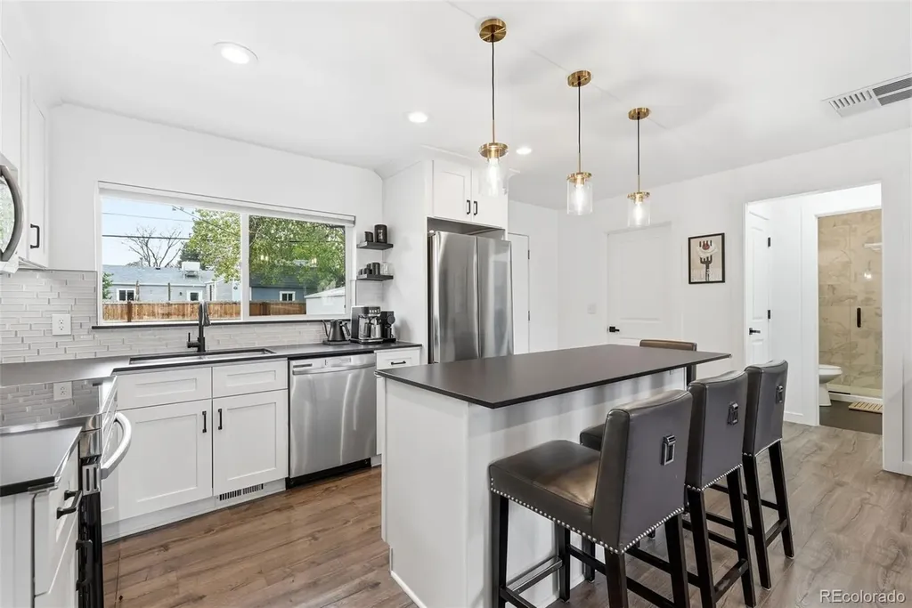 2815 S Glencoe Street Denver CO 80222