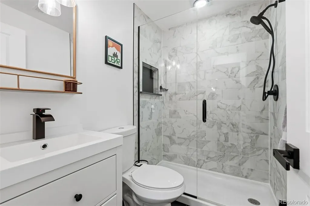 2815 S Glencoe Street Denver CO 80222