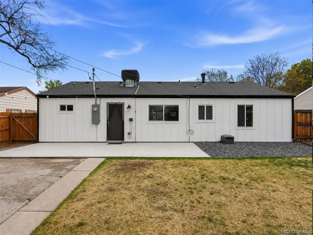 2815 S Glencoe Street Denver CO 80222