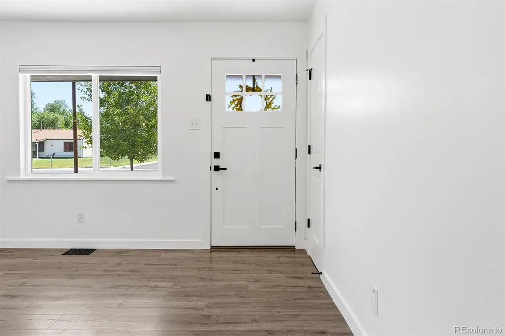 2815 S Glencoe Street Denver CO 80222