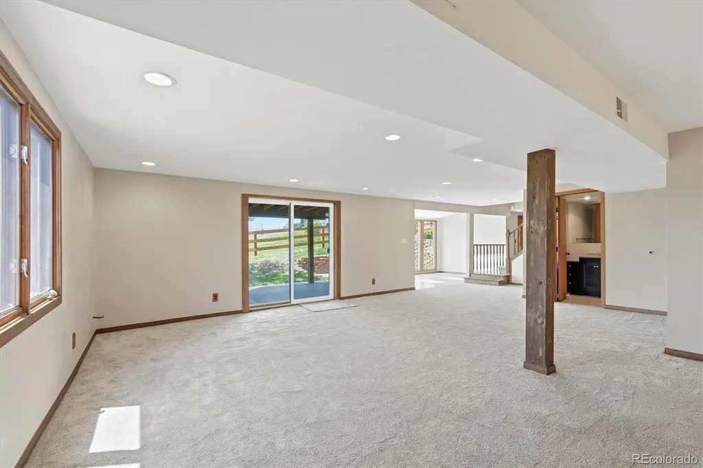 7731 S Estes Street Littleton CO 80128