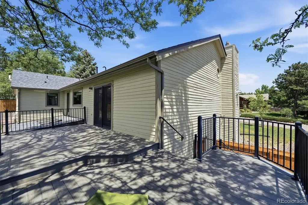 7731 S Estes Street Littleton CO 80128
