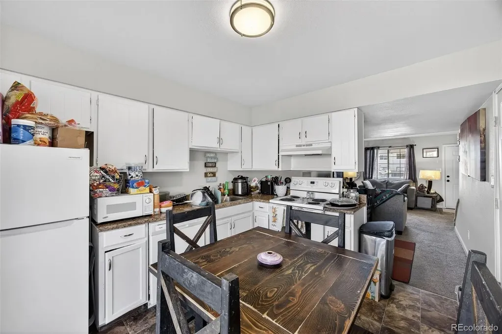 49 Royal Crest Drive Pueblo CO 81005
