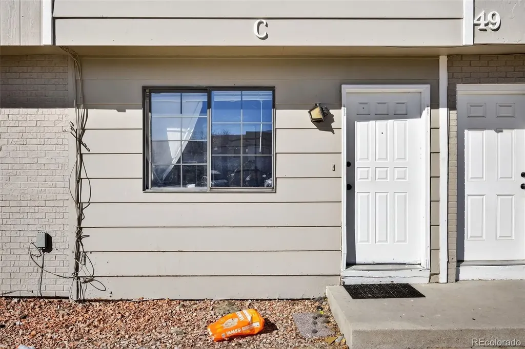 49 Royal Crest Drive Pueblo CO 81005