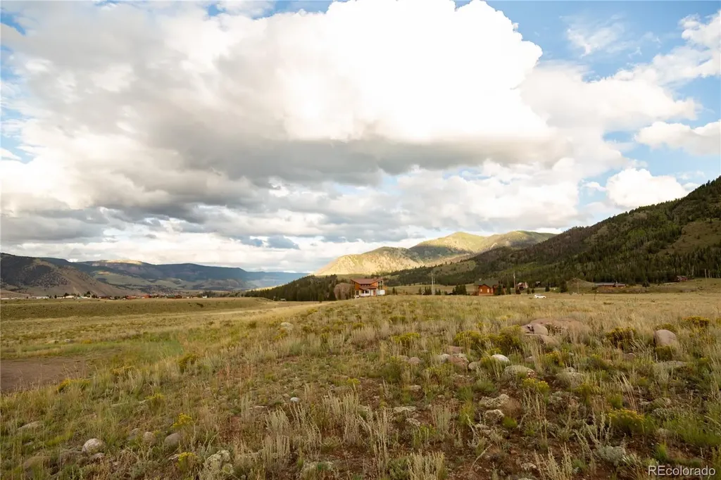 3940 Vista Grande Drive Creede CO 81130