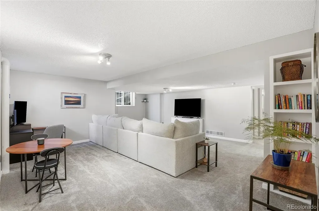 8095 E Colorado Avenue Denver CO 80231