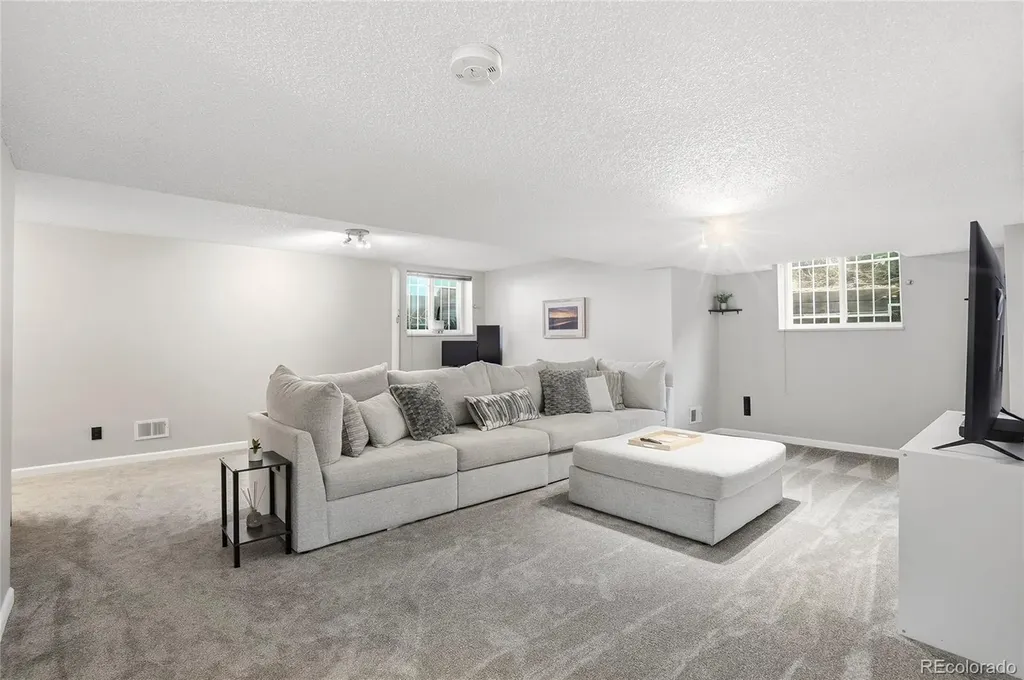 8095 E Colorado Avenue Denver CO 80231