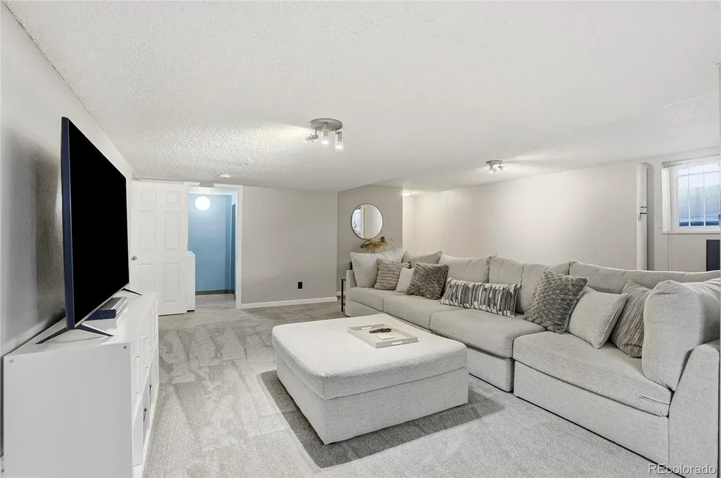 8095 E Colorado Avenue Denver CO 80231