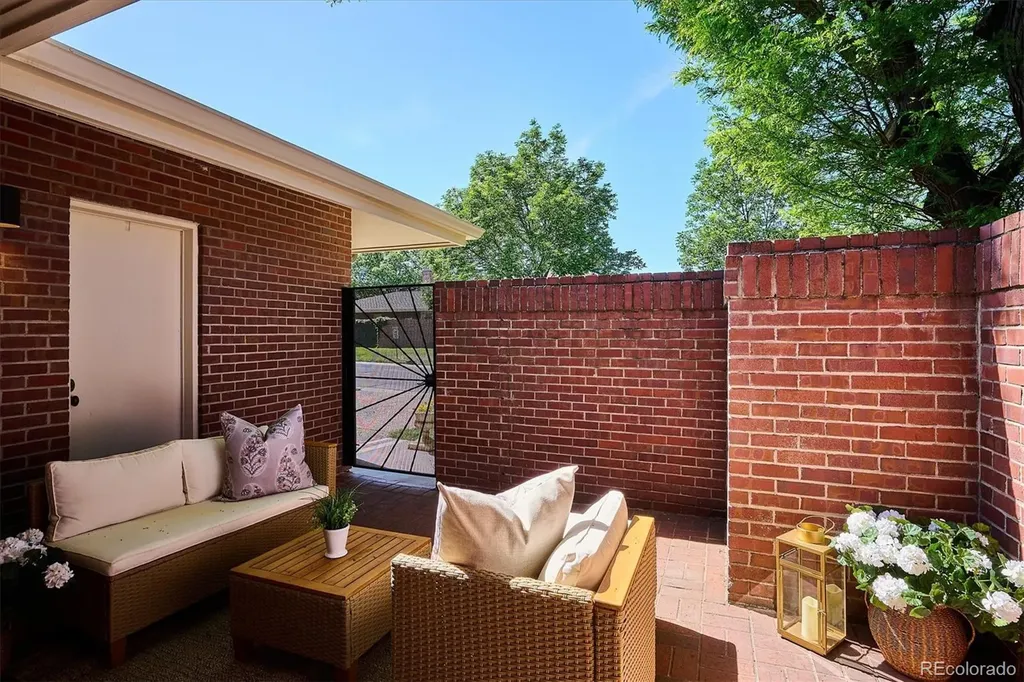 2552 E Alameda Avenue Denver CO 80209