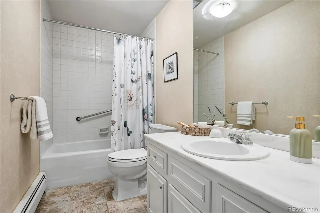 2552 E Alameda Avenue Denver CO 80209