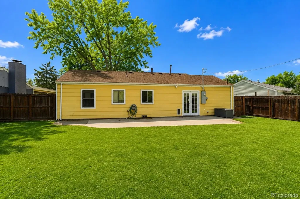 2836 S Grape Way Denver CO 80222