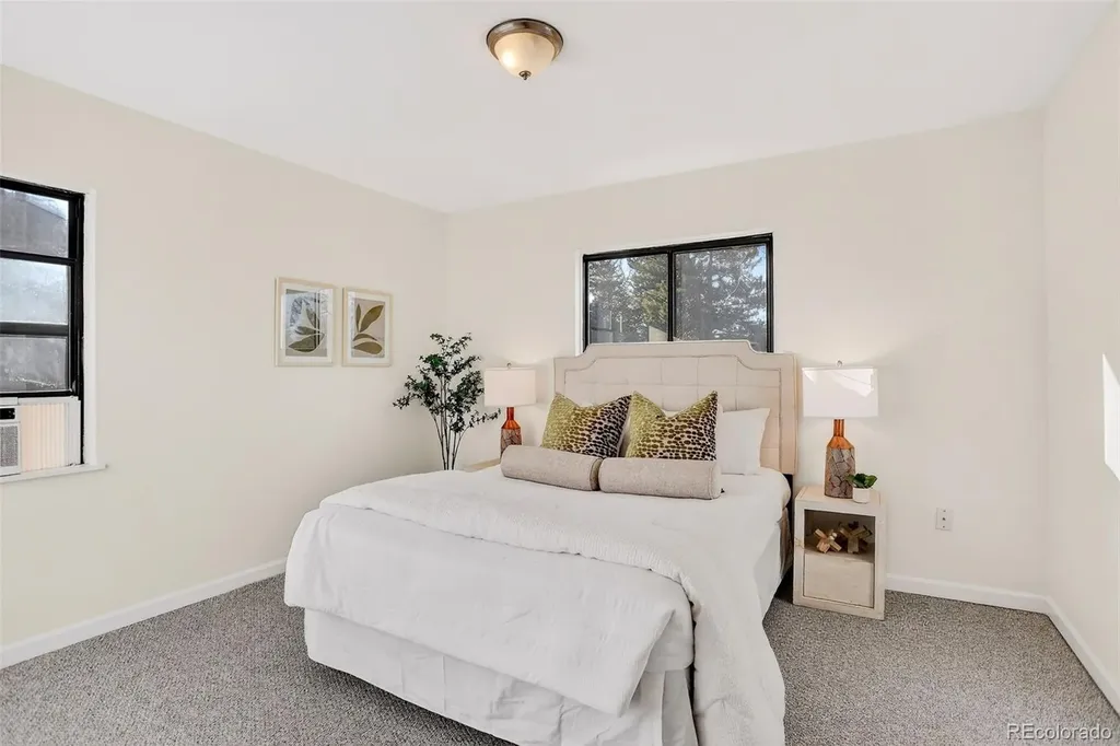 2836 S Grape Way Denver CO 80222