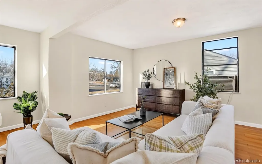 2836 S Grape Way Denver CO 80222