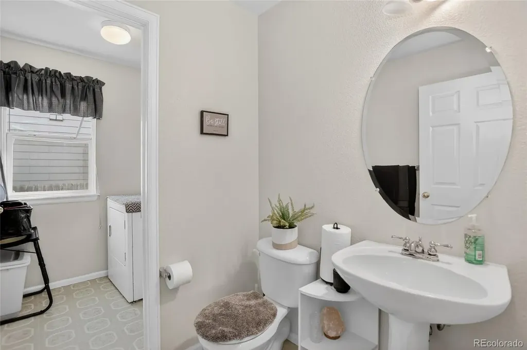 4056 N Lisbon Street Denver CO 80249