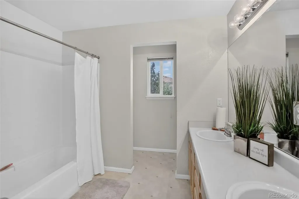 4056 N Lisbon Street Denver CO 80249