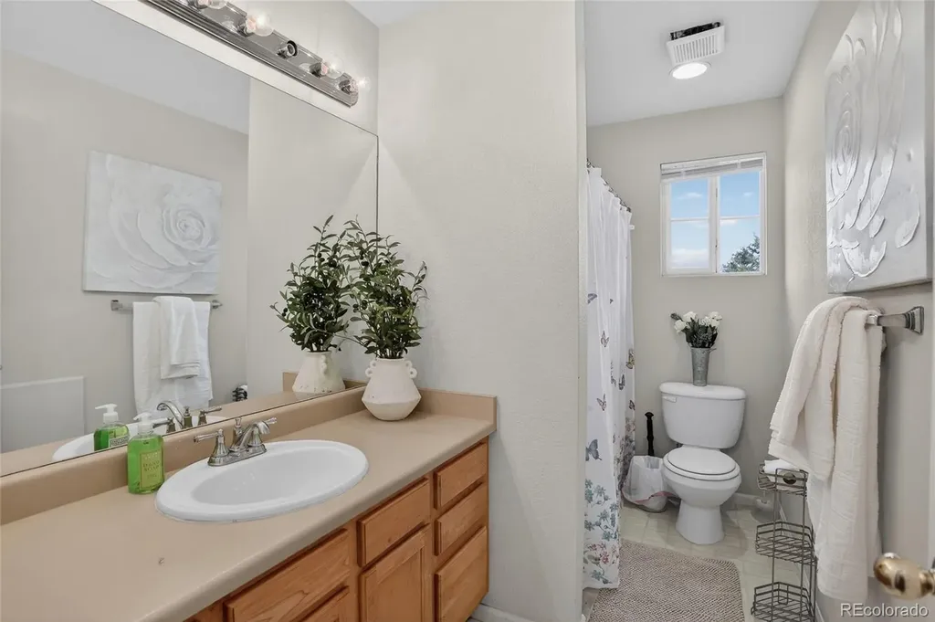 4056 N Lisbon Street Denver CO 80249