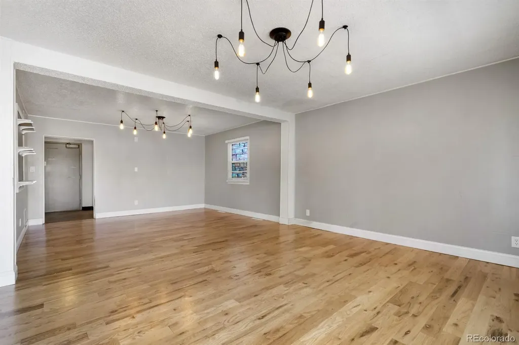 22 Iowa Avenue Colorado Springs CO 80909