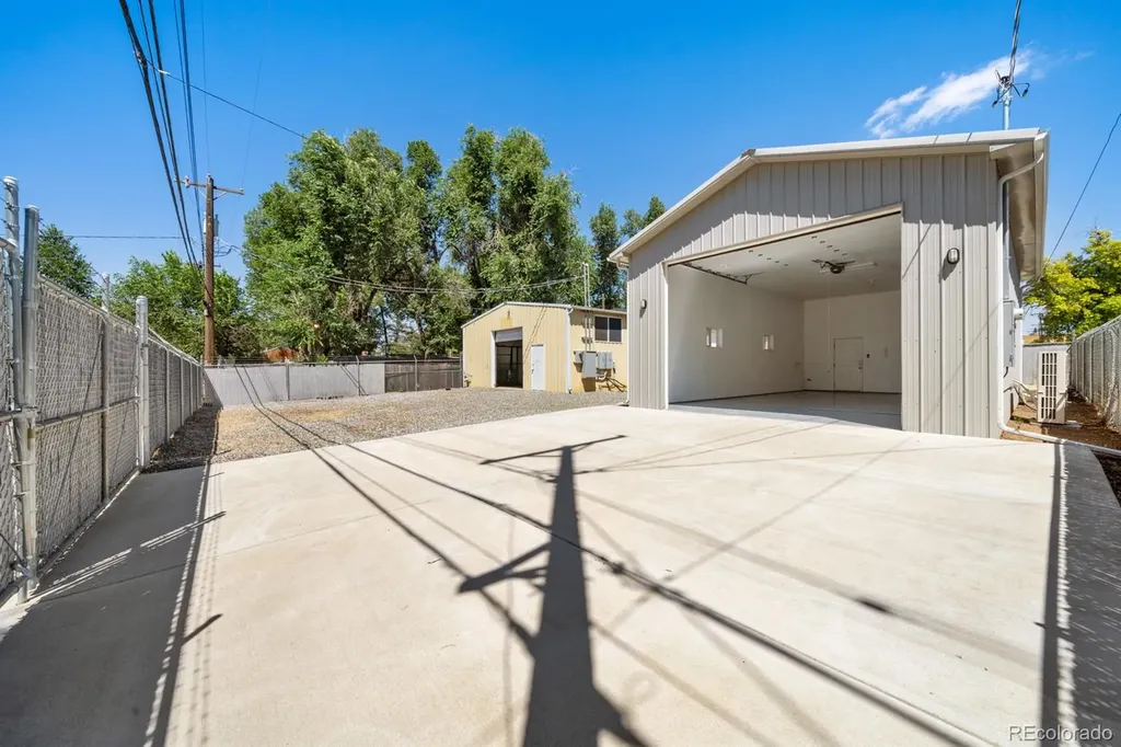 22 Iowa Avenue Colorado Springs CO 80909