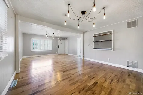 22 Iowa Avenue Colorado Springs CO 80909