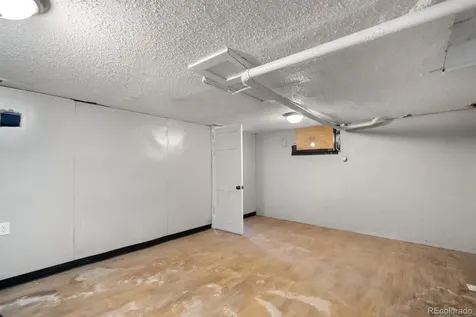 22 Iowa Avenue Colorado Springs CO 80909