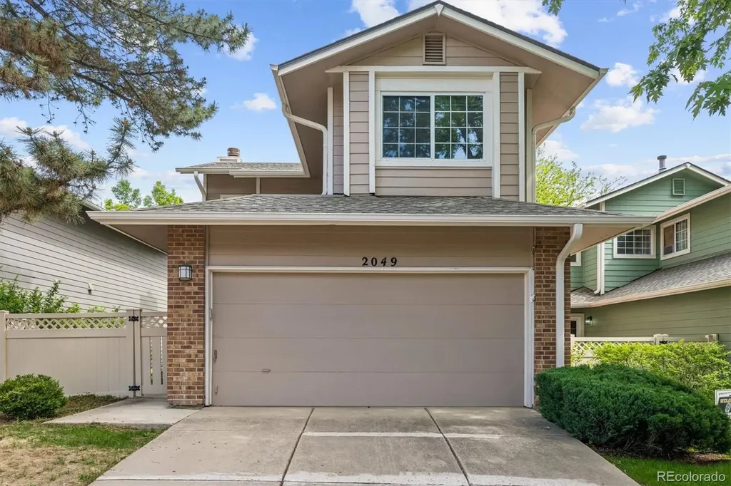 2049 E Phillips Lane Centennial CO 80122