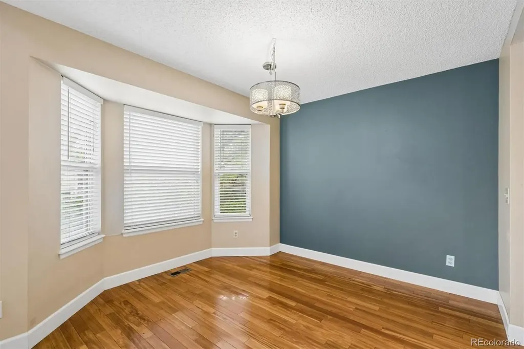 2049 E Phillips Lane Centennial CO 80122