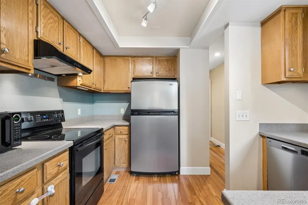 2049 E Phillips Lane Centennial CO 80122