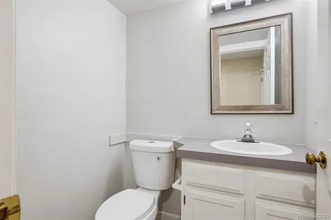 2049 E Phillips Lane Centennial CO 80122