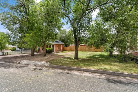 2407 Howbert Street Colorado Springs CO 80904