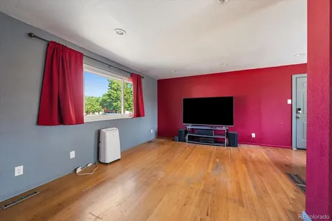 1048 Granby Street Aurora CO 80011