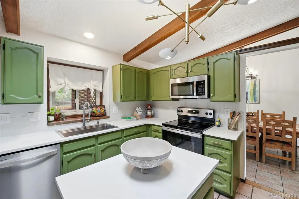 4055 Thundercloud Drive Colorado Springs CO 80920