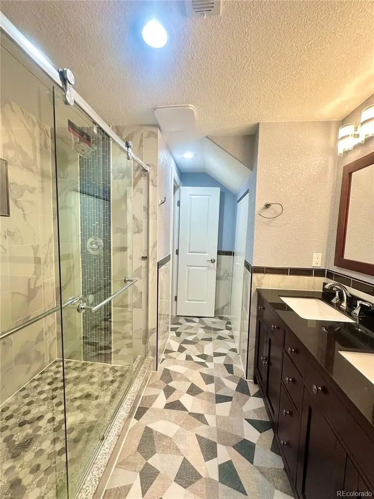 1271 S Ammons Street S Lakewood CO 80232