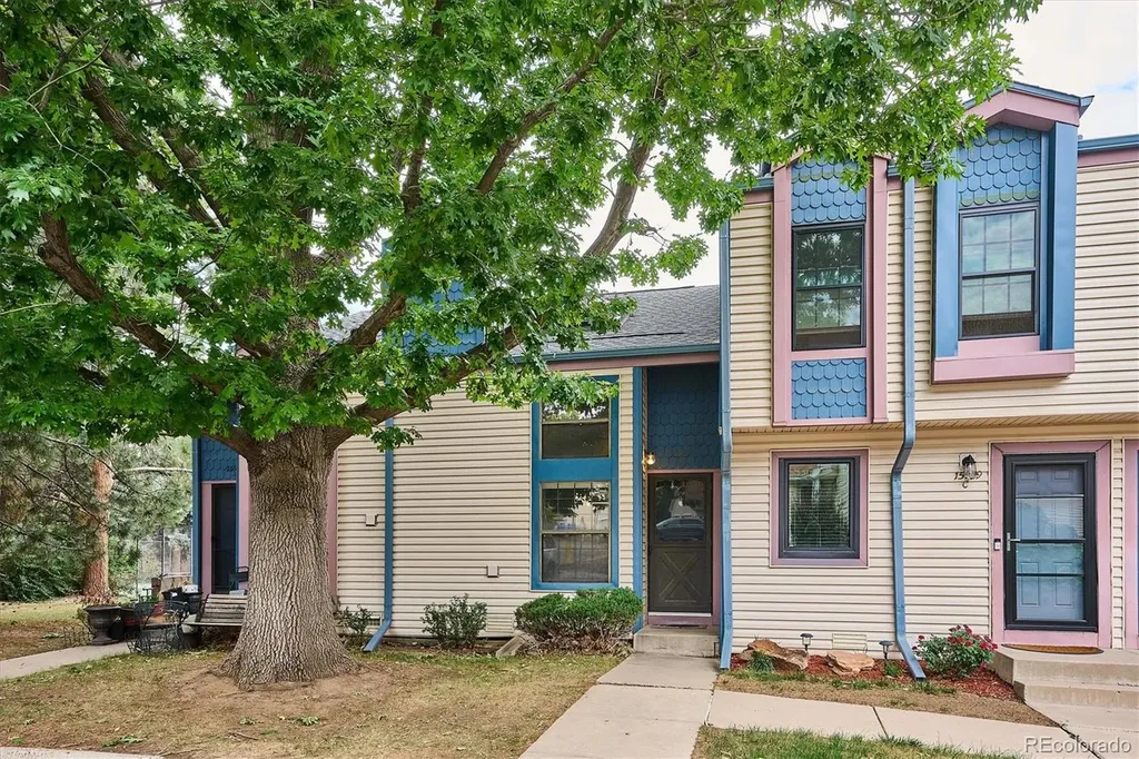 15999 E Alaska Place Aurora CO 80017