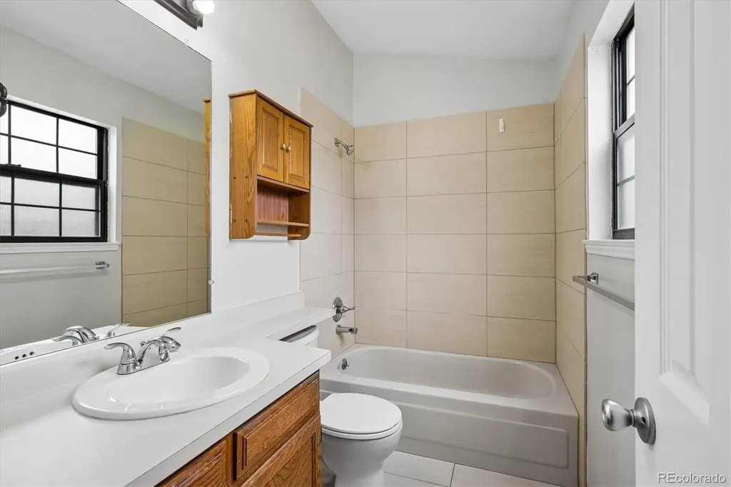 15999 E Alaska Place Aurora CO 80017