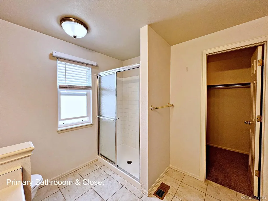 5377 S Ukraine Way Aurora CO 80015