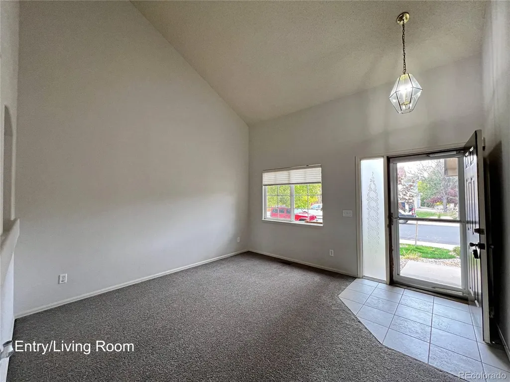 5377 S Ukraine Way Aurora CO 80015