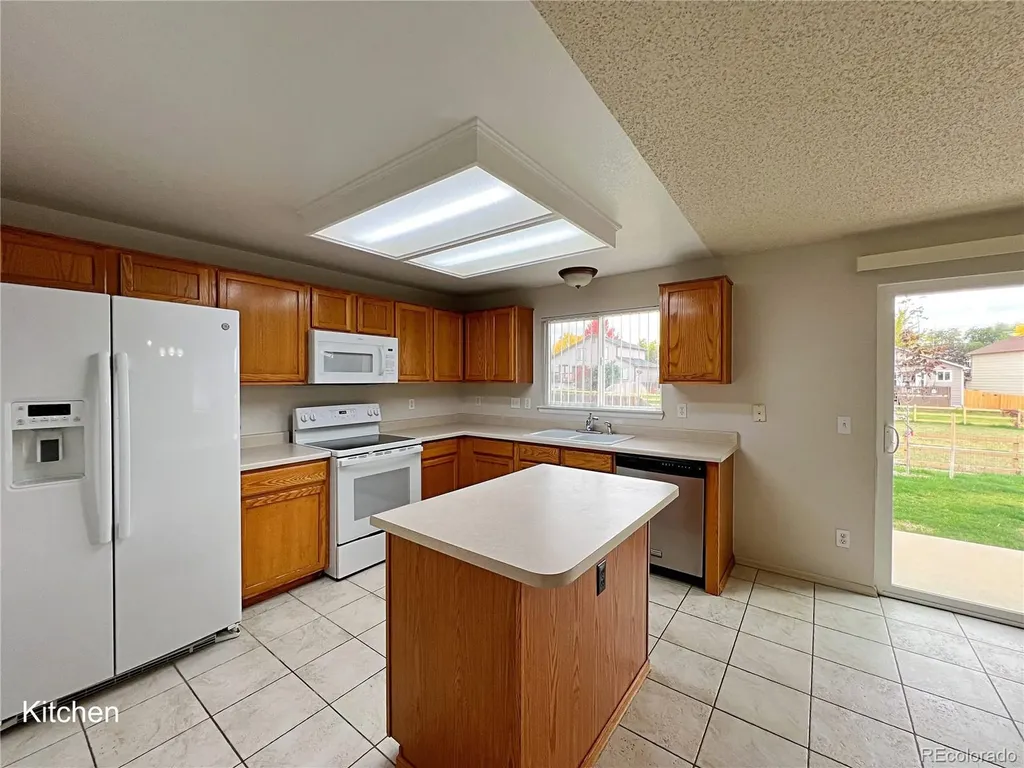 5377 S Ukraine Way Aurora CO 80015