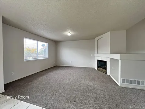 5377 S Ukraine Way Aurora CO 80015