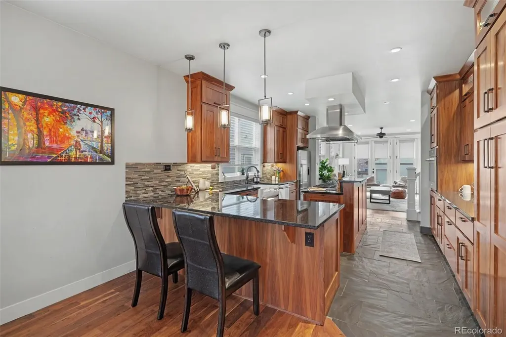 3265 S Logan Street Englewood CO 80113