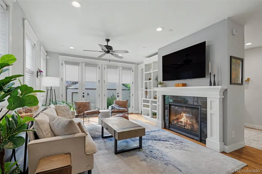 3265 S Logan Street Englewood CO 80113