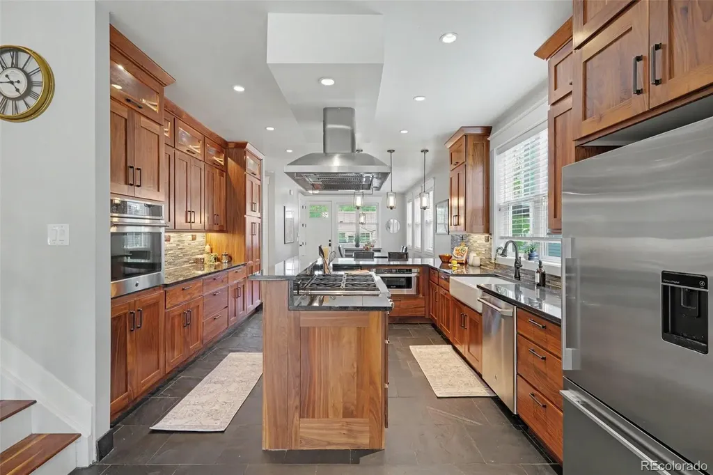 3265 S Logan Street Englewood CO 80113