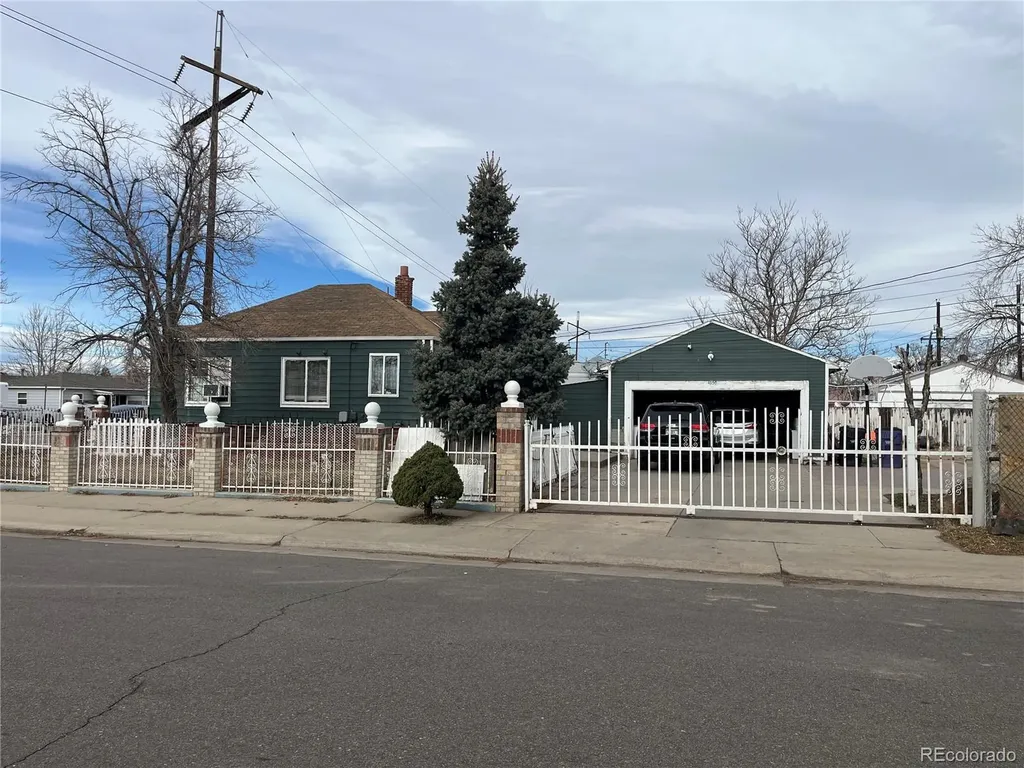 4950 Steele Street Denver CO 80216