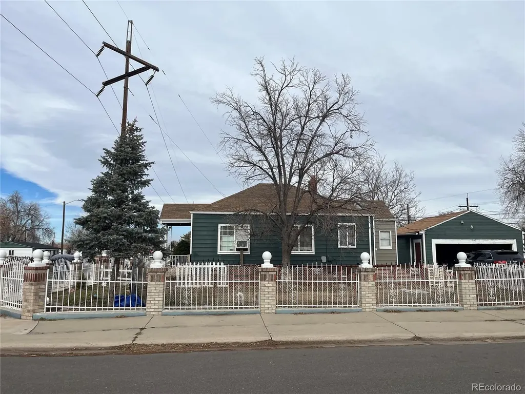 4950 Steele Street Denver CO 80216