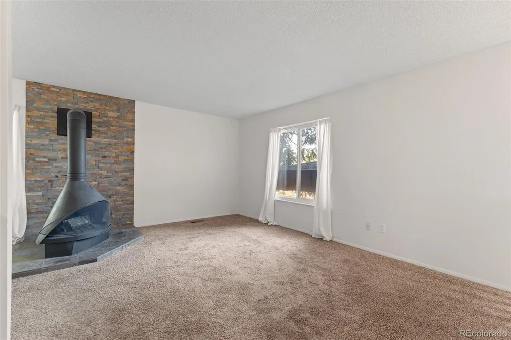 935 Saturn Drive Colorado Springs CO 80905