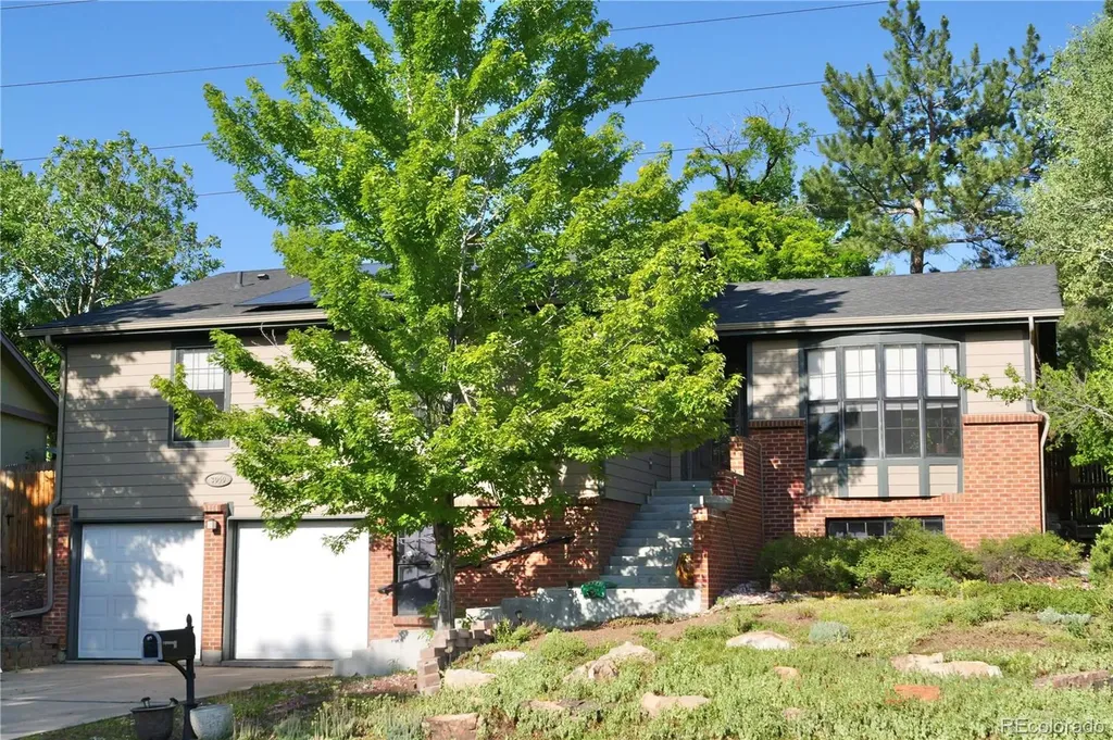 3040 S Roslyn Street Denver CO 80231